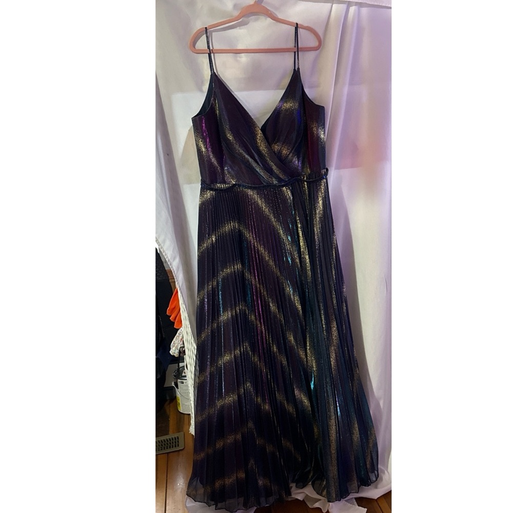 Cinderella Shimmering Purple and Gold Maxi Dress, Size 22, NWT, MAKE AN OFFER!!!